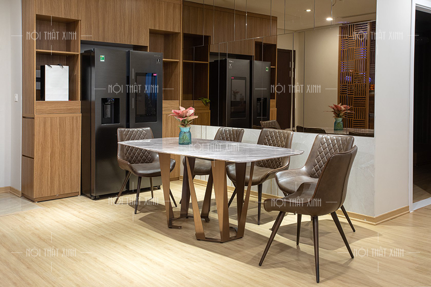 bàn ăn cao cấp nhập khẩu chân sắt mặt đá