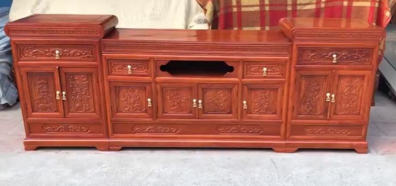 cac-mau-ke-tivi-dep-bang-go-huong-2 Các mẫu kệ tivi đẹp bằng gỗ Hương