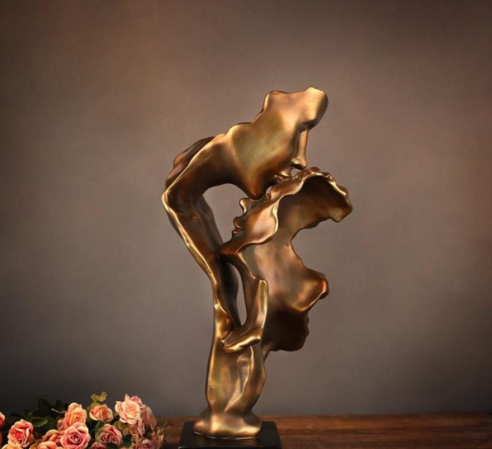 tượng trang trí phòng khách