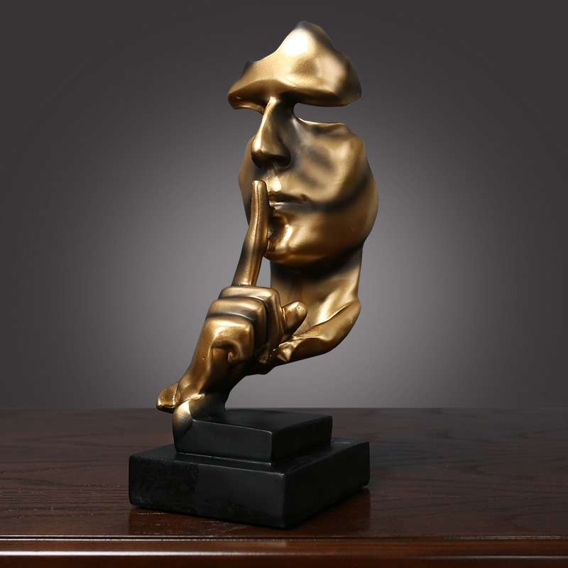 tượng trang trí phòng khách